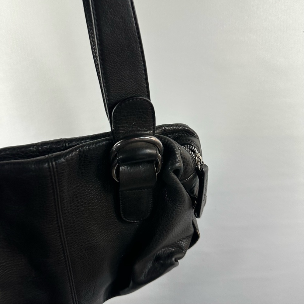 Black Leather Shoulder Bag | lorella pagano - Picture 3 of 5